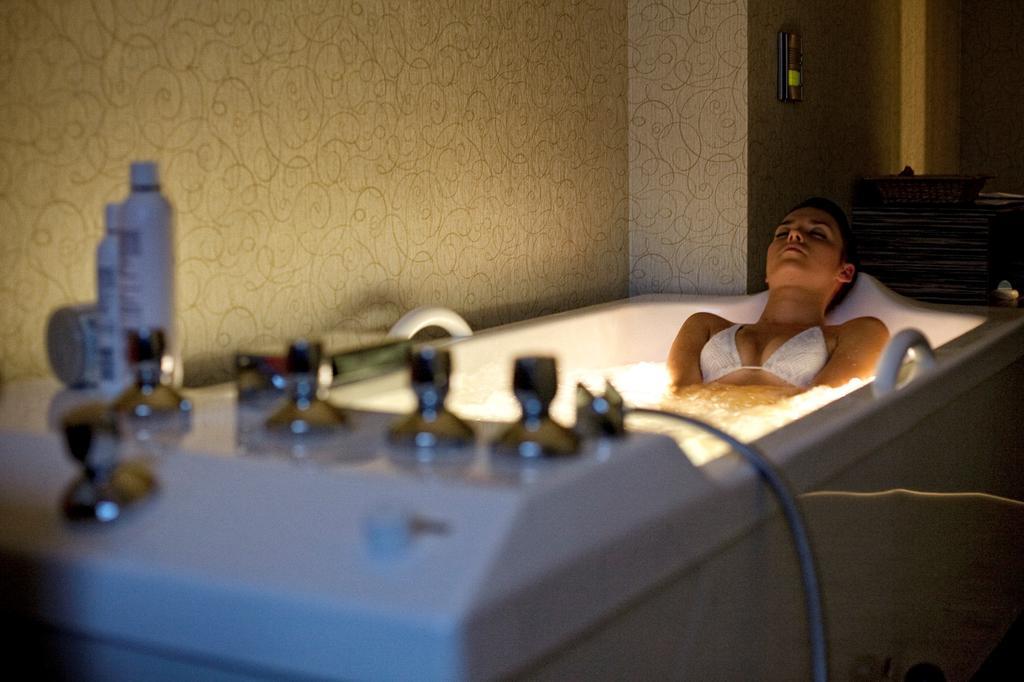 Malinowy Dwor Hotel Medical Spa Świeradów-Zdrój Extérieur photo